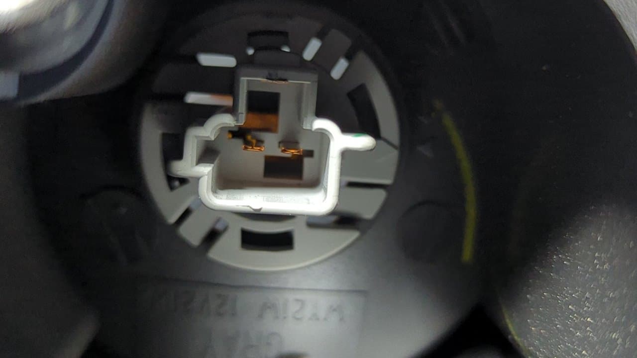 Recambio de PILOTO TRASERO IZQUIERDO para MAZDA 6 BERLINA (GG) 1.8 Active (4-ptas.) L813 referencia OEM IAM 22061971 - GRIS PLATA 2