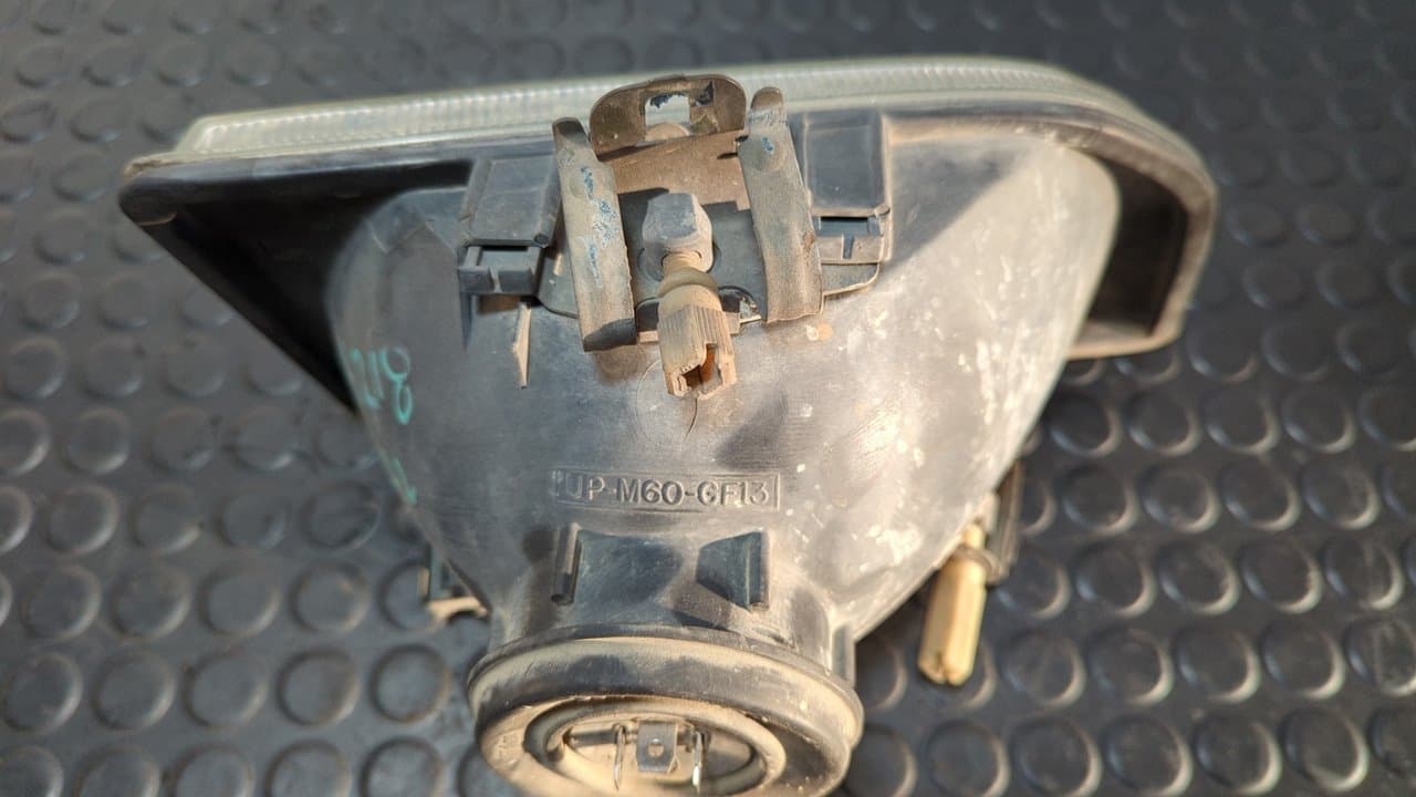 Recambio de FARO IZQUIERDO para FORD FIESTA BERL./COURIER Surf RTD referencia OEM IAM UPM60GF13 - BLANCO 5