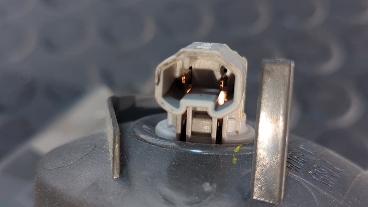 Recambio de PILOTO PORTON IZQUIERDO para MAZDA 6 BERLINA (GG) 2.0 CRTD 136 Active (4-ptas.) RF5C referencia OEM IAM 22661971 - AZUL 9