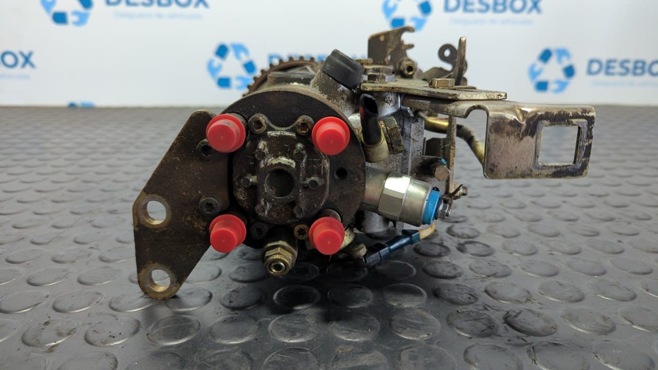 Recambio de BOMBA INYECCION para FORD FIESTA BERL./COURIER Surf RTD referencia OEM IAM 8444B401A - BLANCO 4