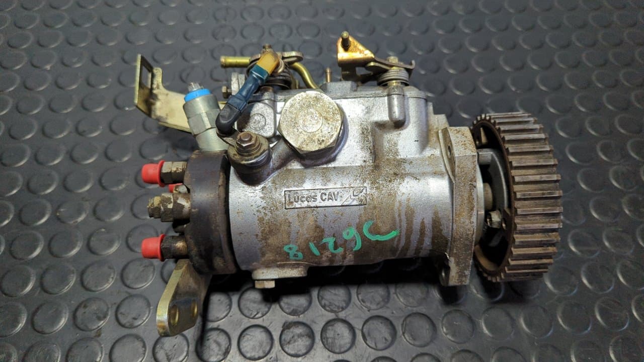Recambio de BOMBA INYECCION para FORD FIESTA BERL./COURIER Surf RTD referencia OEM IAM 8444B401A - BLANCO 5