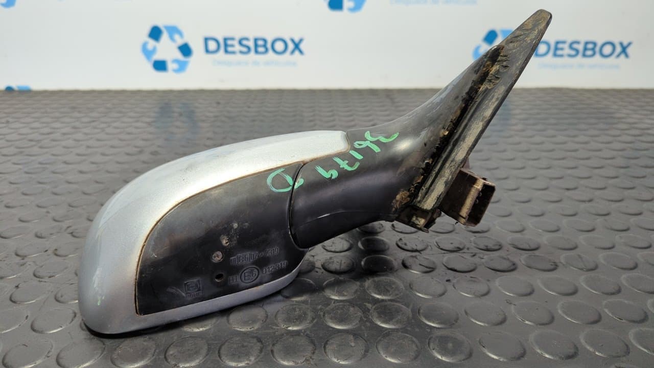 Recambio de RETROVISOR DERECHO para AUDI A6 BERLINA (C4) 2.5 TDI AEL referencia OEM IAM 012319 - GRIS 6