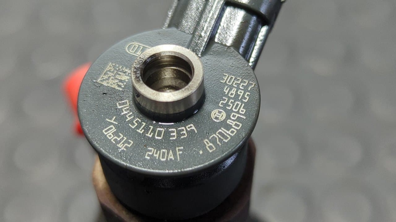 Recambio de INYECTOR para PEUGEOT 208 1.4 8HP referencia OEM IAM 0445110339 4
