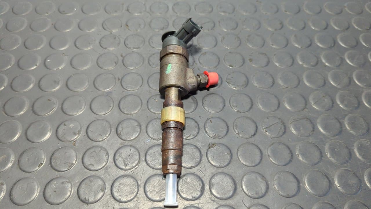 Recambio de INYECTOR para PEUGEOT 208 1.4 8HP referencia OEM IAM 0445110339