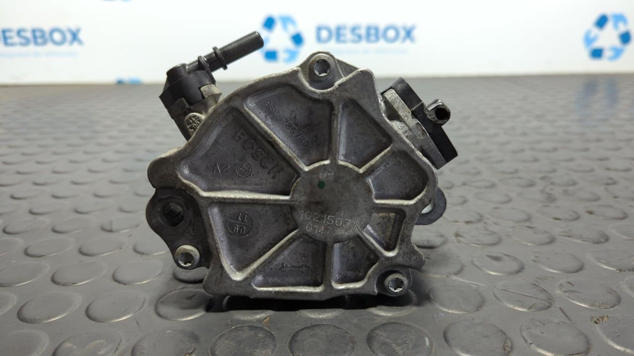 Recambio de DEPRESOR FRENO / BOMBA VACIO para PEUGEOT 208 1.4 8HP referencia OEM IAM 9684786780