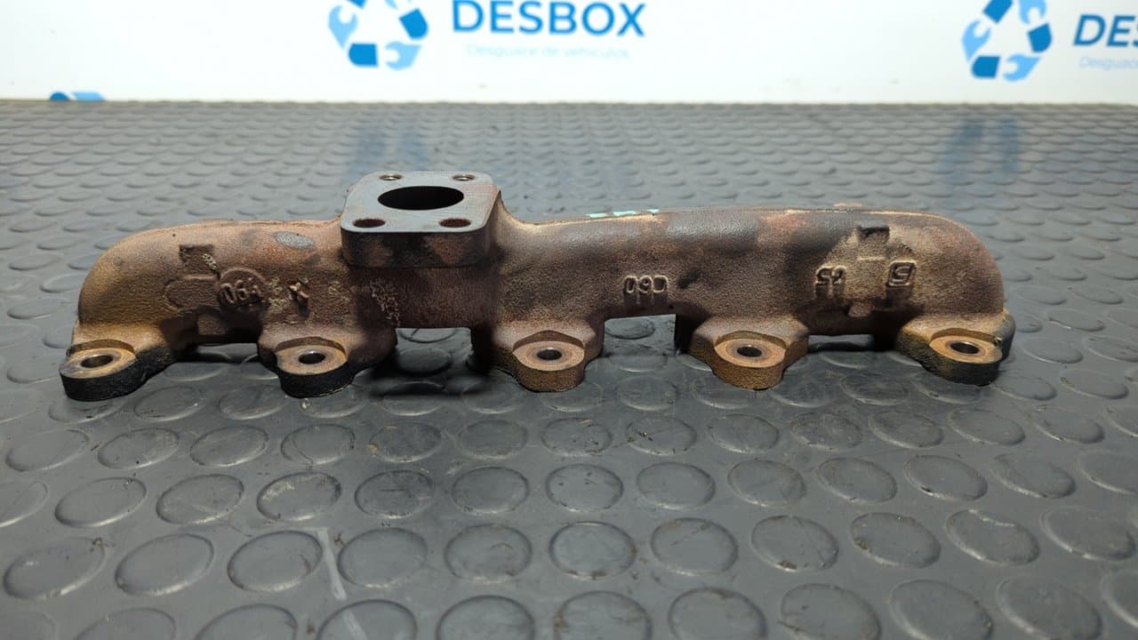 Recambio de COLECTOR ESCAPE para PEUGEOT 208 1.4 8HP referencia OEM IAM C60 3