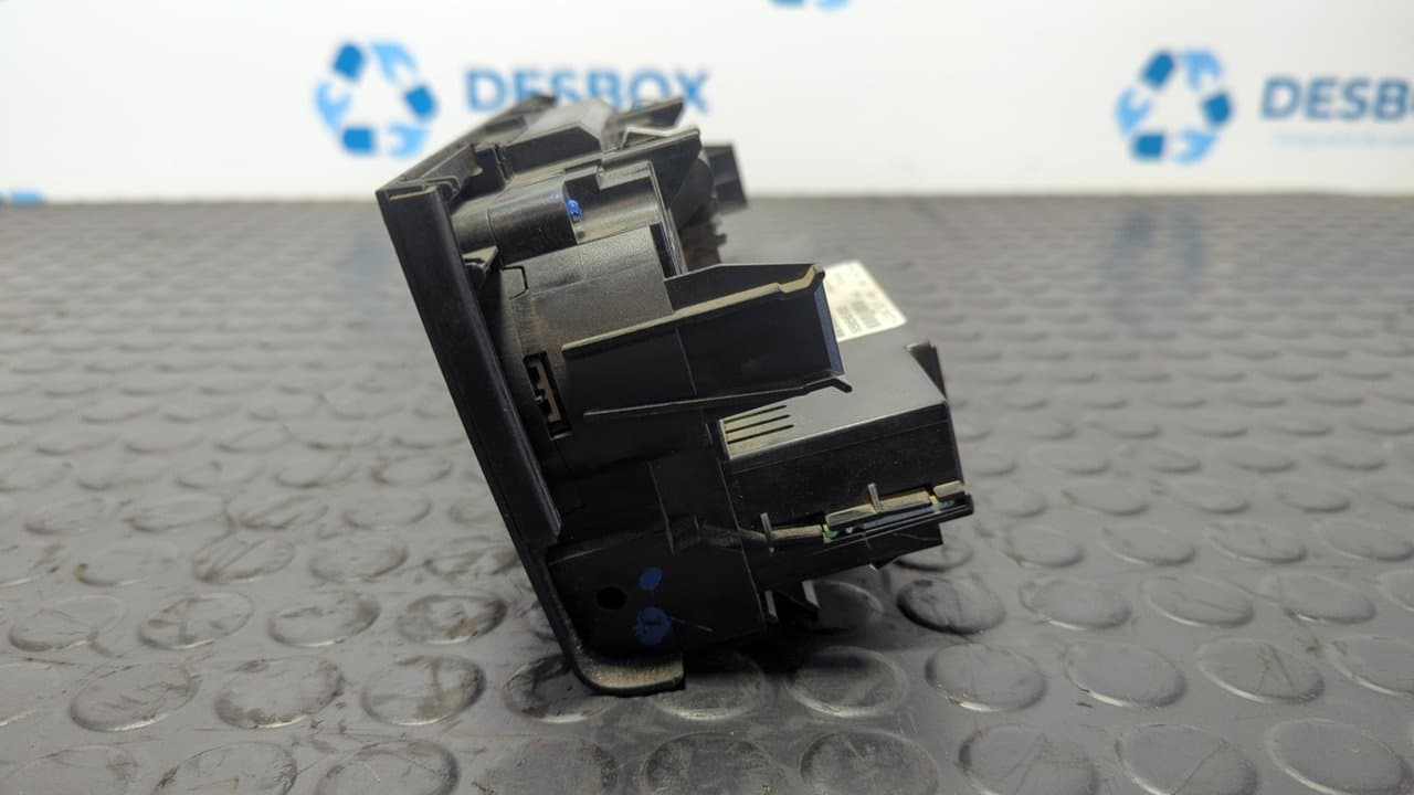 Recambio de MANDO CLIMATIZADOR para AUDI A3 (8P) BKD referencia OEM IAM 8P0820043D - NEGRO 8