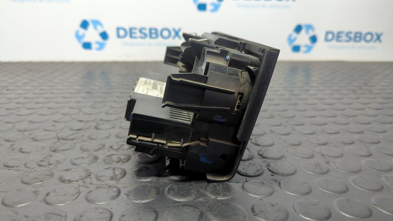 Recambio de MANDO CLIMATIZADOR para AUDI A3 (8P) BKD referencia OEM IAM 8P0820043D - NEGRO 4