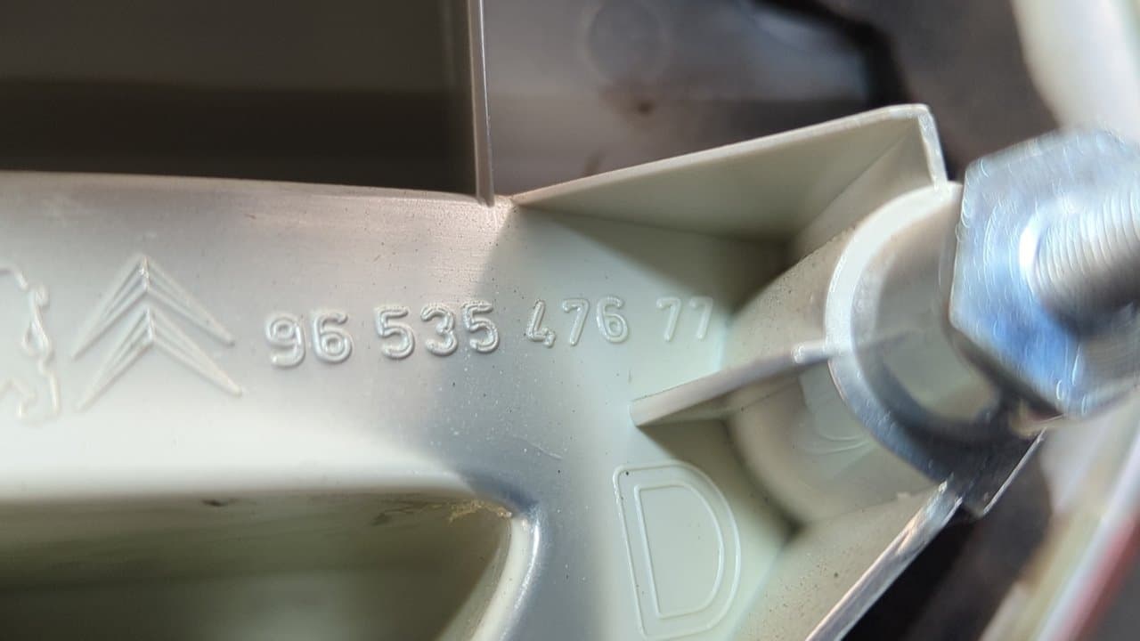 Recambio de PILOTO PORTON DERECHO para CITROEN C4 PICASSO Exclusive 9HZ referencia OEM IAM 9653547677 - GRIS 7