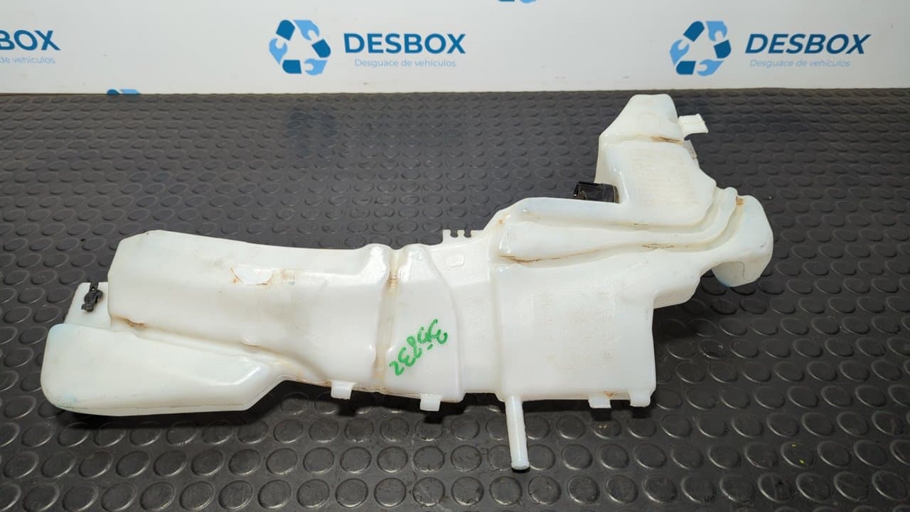 Recambio de DEPOSITO LIMPIA para FORD KUGA (CBS) Titanium S TXDA referencia OEM IAM 3M5113K163AC - BLANCO 2