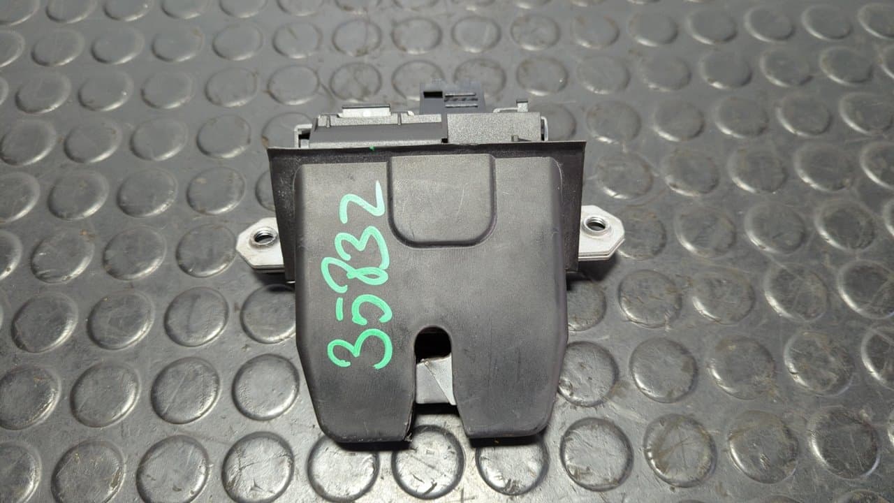 Recambio de CERRADURA MALETERO / PORTON para FORD KUGA (CBS) Titanium S TXDA referencia OEM IAM 8M51R442A66CB - BLANCO 6