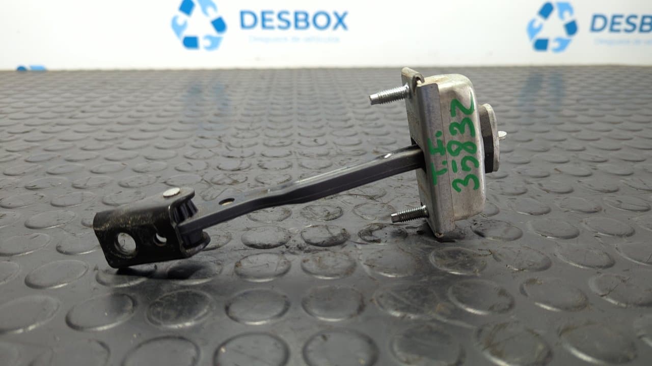 Recambio de RETENEDOR PUERTA IZQUIERDA  para FORD KUGA (CBS) Titanium S TXDA referencia OEM IAM 3M51R23500AJ - BLANCO 2