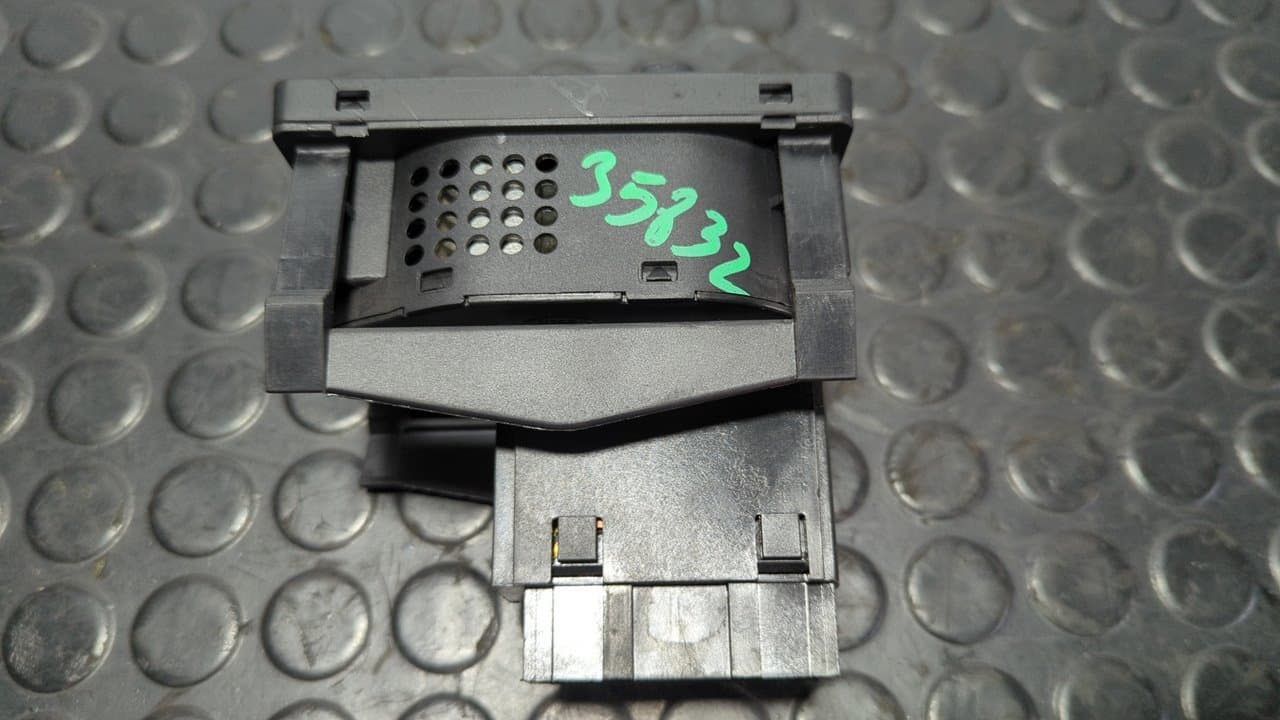 Recambio de MANDO LUCES para FORD KUGA (CBS) TXDA referencia OEM IAM 7M5T13A024JA - BLANCO 8