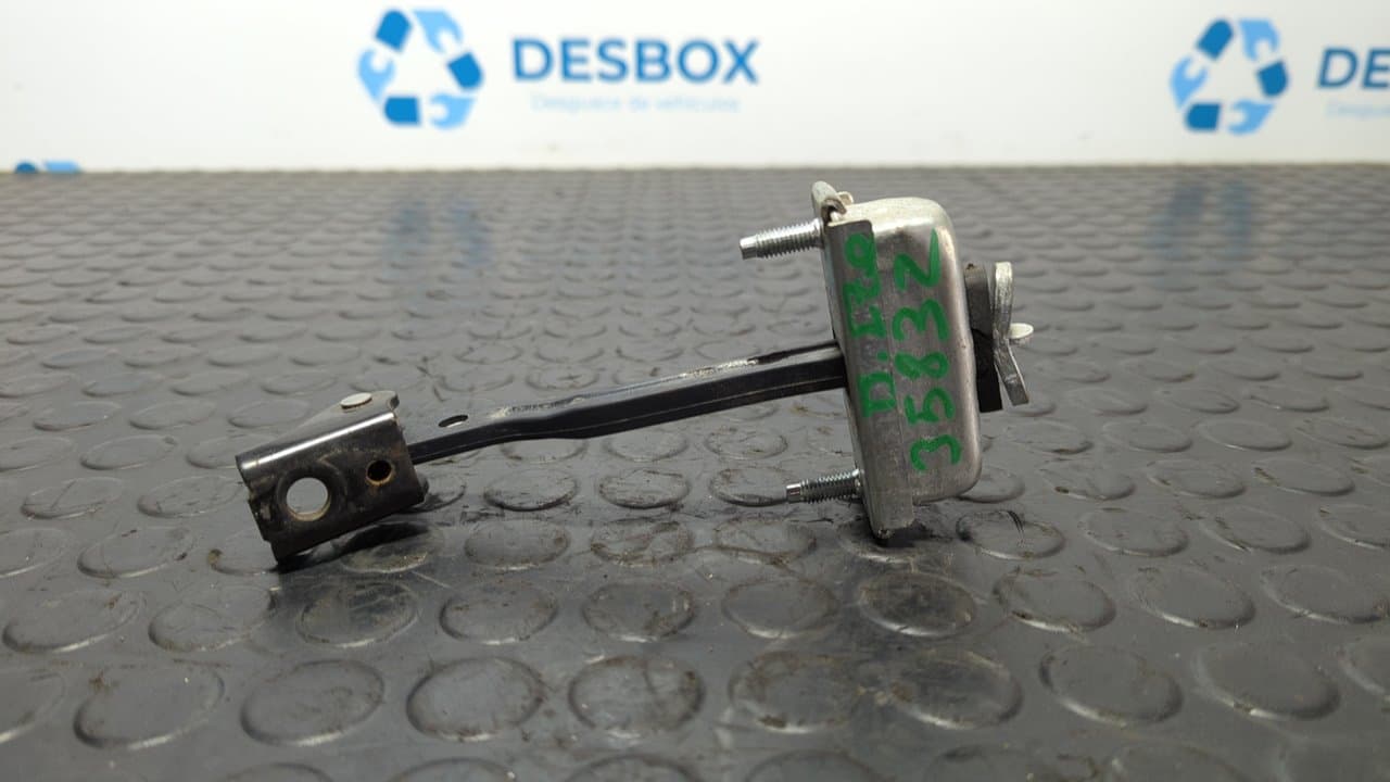 Recambio de RETENEDOR PUERTA IZQUIERDA  para FORD KUGA (CBS) Titanium S TXDA referencia OEM IAM 3M51R23500AJ - BLANCO 5