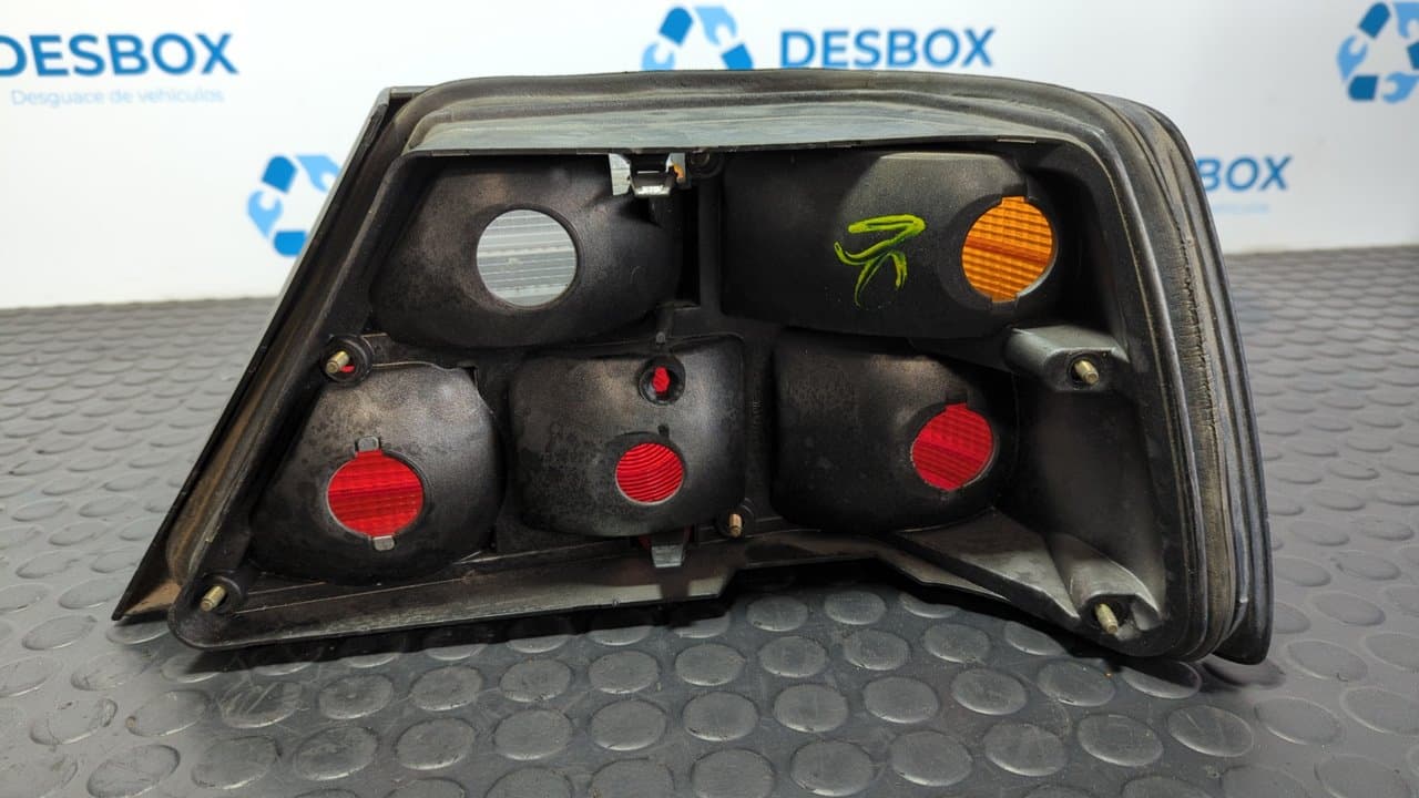 Recambio de PILOTO TRASERO IZQUIERDO para MERCEDES-BENZ CLASE E (W124) BERLINA 3.0 Diesel 603912 referencia OEM IAM 163023 - AZUL 5