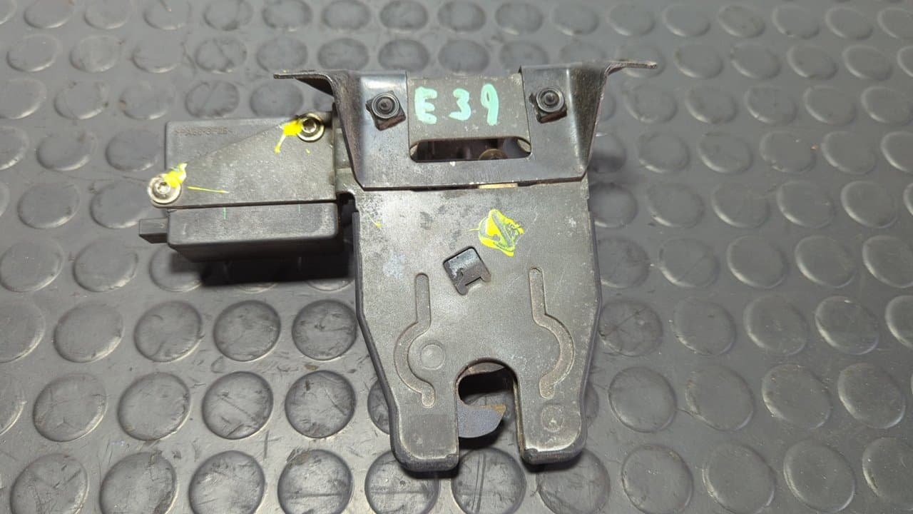 Recambio de CERRADURA MALETERO / PORTON para BMW SERIE 5 TOURING (E39) referencia OEM IAM 8168892 4