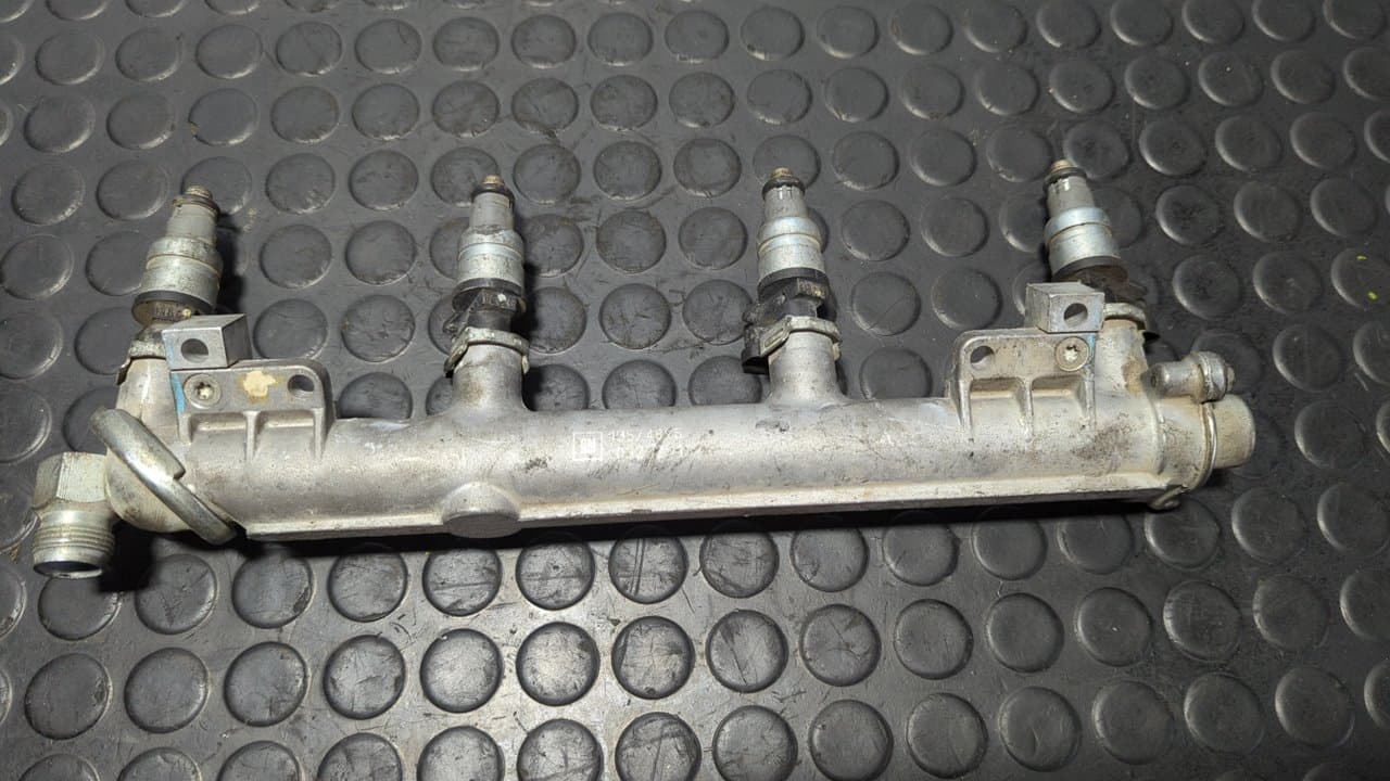 Recambio de RAMPA INYECTORA para OPEL VECTRA C BERLINA 2.2 16V CAT (Z 22 SE) referencia OEM IAM 12574825 5