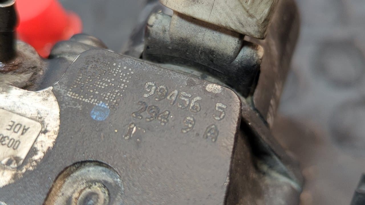 Recambio de BOMBA INYECCION para MERCEDES-BENZ CLASE E (W212) FAMILIAR OM651925 referencia OEM IAM 93077530A - VERDE 10