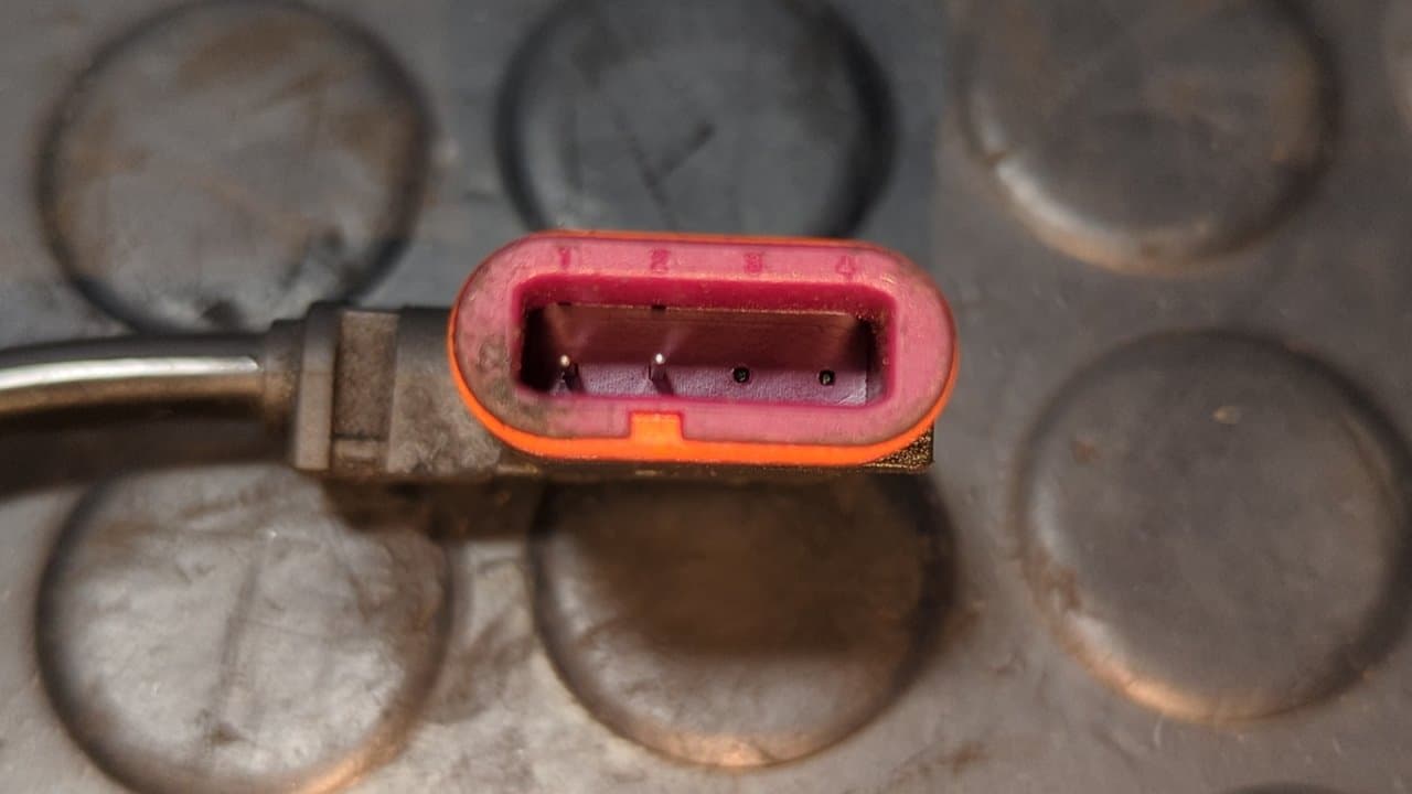 Recambio de SENSOR ABS TRASERO IZQUIERDO para MERCEDES-BENZ CLASE E (W212) FAMILIAR 200 CDI BlueEfficiency (212.205) OM651925 referencia OEM IAM A0395452928 - VERDE 4