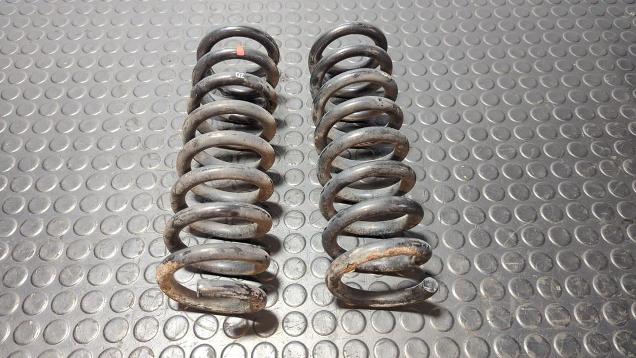Recambio de JUEGO MUELLES TRASEROS para MERCEDES-BENZ CLASE E (W212) FAMILIAR 200 CDI BlueEfficiency (212.205) OM651925 referencia OEM IAM Q2 - VERDE