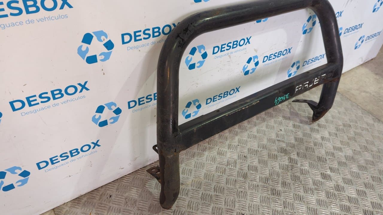 Recambio de DEFENSA DELANTERA para MITSUBISHI MONTERO (V20/V40) 4M40 - AZUL 6