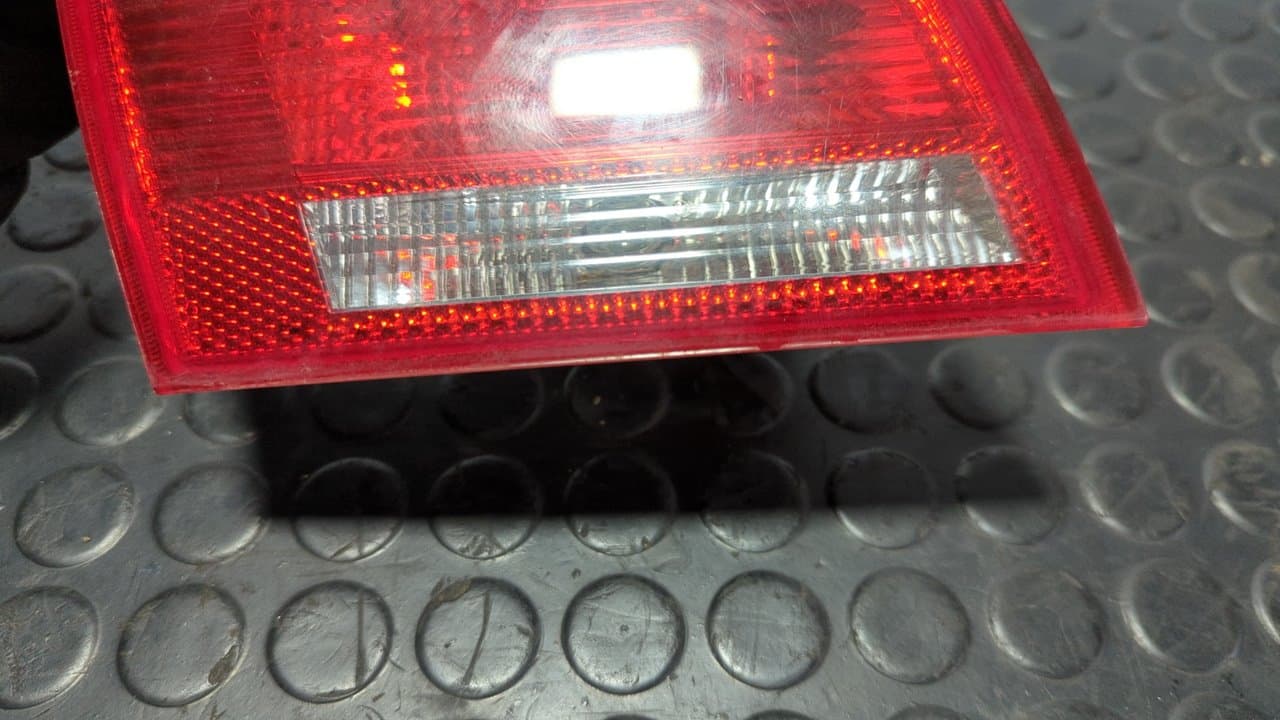 Recambio de PILOTO PORTON IZQUIERDO para AUDI A3 SPORTBACK (8P) 2.0 FSI Ambiente BLR referencia OEM IAM 8P4945093 - NEGRO 7
