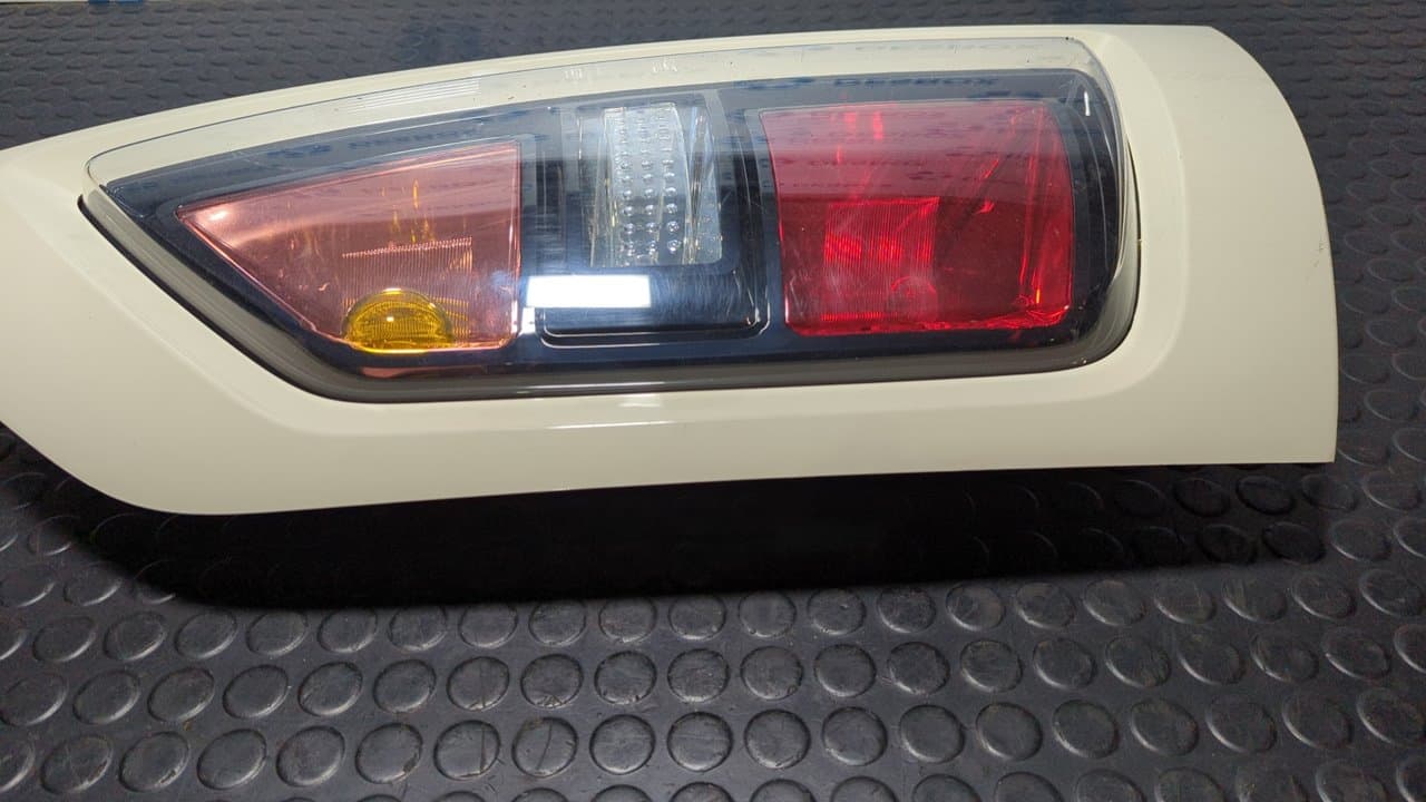 Recambio de PILOTO TRASERO IZQUIERDO para KIA SOUL D4FB referencia OEM IAM 924012K0 - BLANCO 3