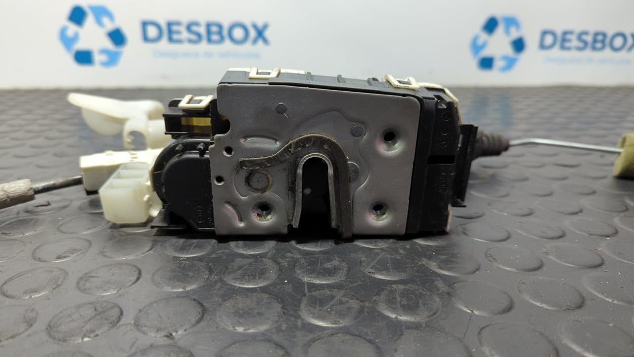 Recambio de CERRADURA PUERTA DELANTERA IZQUIERDA para MERCEDES-BENZ CLASE E (W212) FAMILIAR 200 CDI BlueEfficiency (212.205) OM651925 referencia OEM IAM A2047201535 - VERDE 4