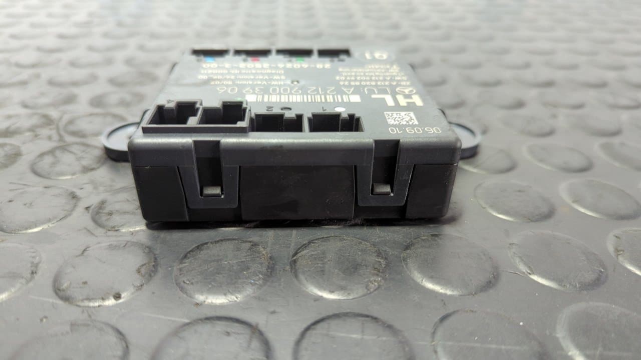 Recambio de MODULO CONFORT para MERCEDES-BENZ CLASE E (W212) FAMILIAR 200 CDI BlueEfficiency (212.205) OM651925 referencia OEM IAM A2129003906 - VERDE 2