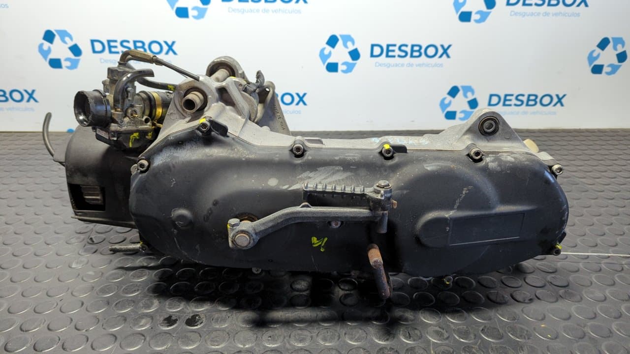 Recambio de MOTOR  para YAMAHA AEROX 50 Aerox R 5AD referencia OEM IAM 5AD - NEGRO