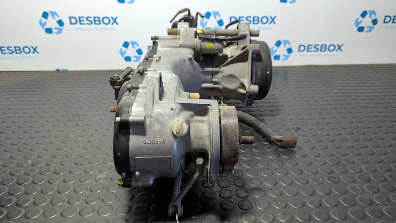 Recambio de MOTOR  para YAMAHA AEROX 50 Aerox R 5AD referencia OEM IAM 5AD - NEGRO 4