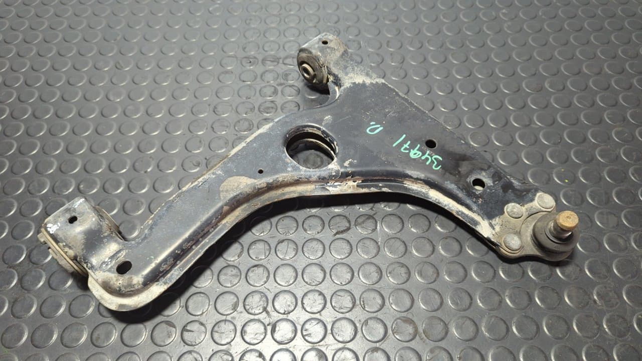 Recambio de BRAZO DERECHO INFERIOR DELANTERO para OPEL ZAFIRA A Blue Line Y20DTH referencia OEM IAM 3292 - GRIS