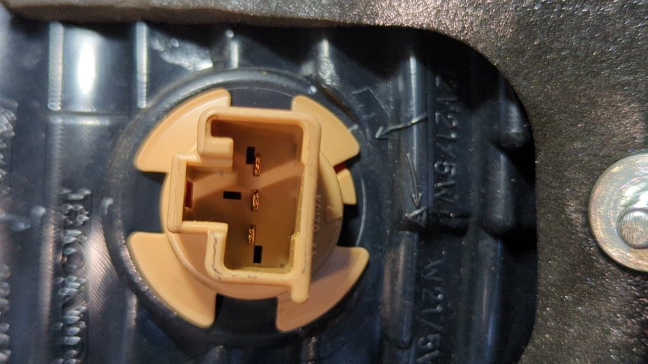 Recambio de PILOTO PORTON IZQUIERDO para HONDA CIVIC BERLINA (FN) 2.2 Type S Heritage N22A2 referencia OEM IAM 22616721 - NEGRO 7