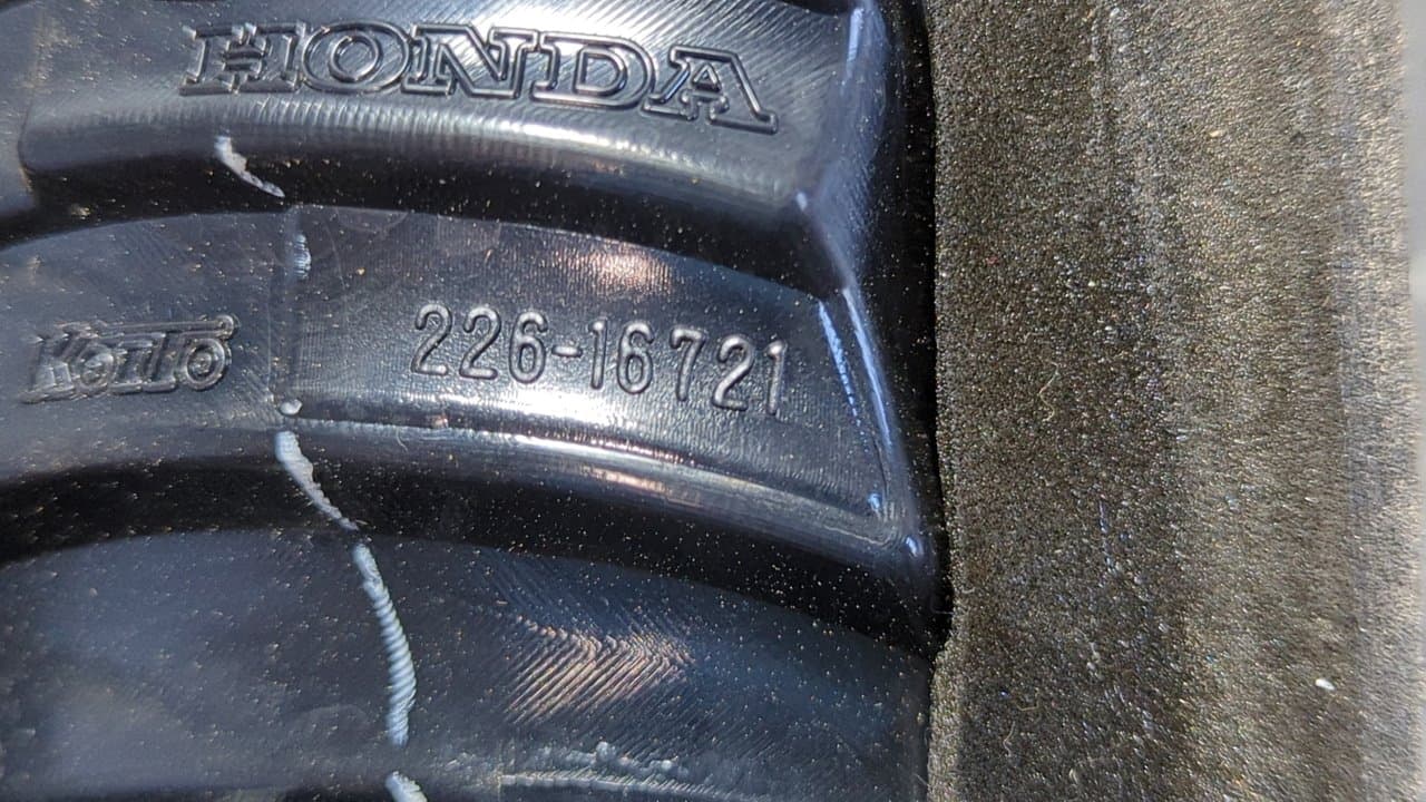 Recambio de PILOTO PORTON IZQUIERDO para HONDA CIVIC BERLINA (FN) 2.2 Type S Heritage N22A2 referencia OEM IAM 22616721 - NEGRO 3