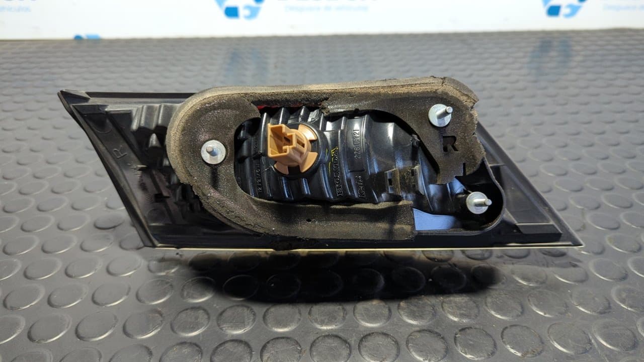 Recambio de PILOTO PORTON DERECHO para HONDA CIVIC BERLINA (FN) 2.2 Type S Heritage N22A2 referencia OEM IAM 22616721 - NEGRO 4