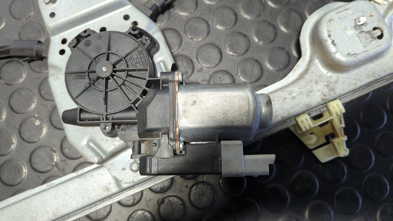 Recambio de ELEVALUNAS DELANTERO IZQUIERDO para PEUGEOT 1007 Dolce NFU referencia OEM IAM 9648051880 - GRIS 8