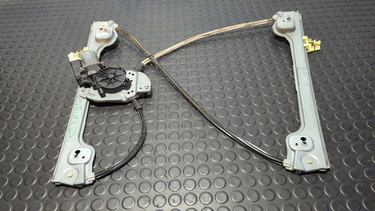Recambio de ELEVALUNAS DELANTERO DERECHO para PEUGEOT 1007 Dolce NFU referencia OEM IAM 9648051780 - GRIS