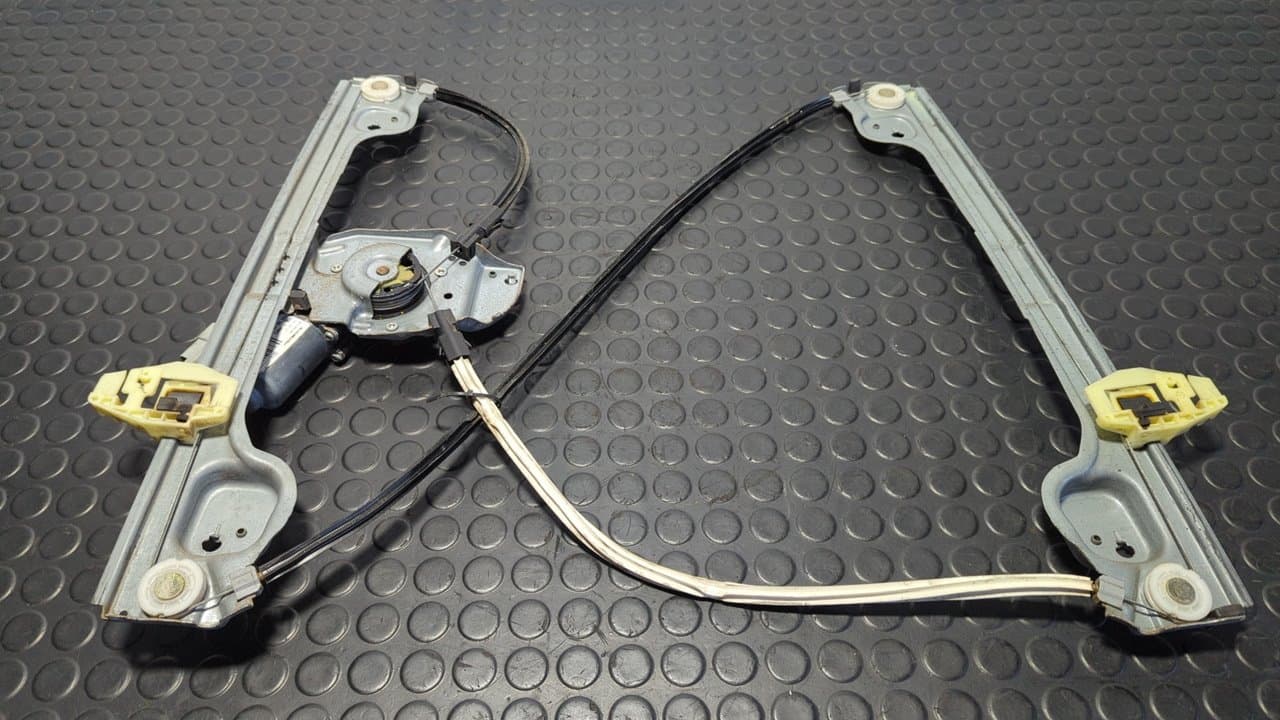 Recambio de ELEVALUNAS DELANTERO DERECHO para PEUGEOT 1007 Dolce NFU referencia OEM IAM 9648051780 - GRIS 8