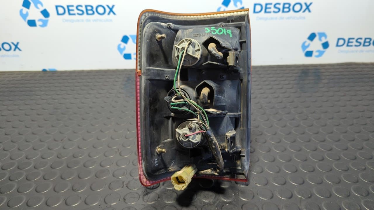 Recambio de PILOTO TRASERO DERECHO para TOYOTA HILUX (KUN) Double Cab 4X4 2L-TE referencia OEM IAM 3308910 - VERDE 9
