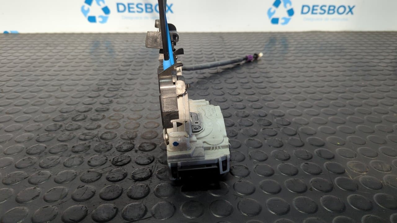 Recambio de CERRADURA PUERTA TRASERA DERECHA para MERCEDES-BENZ CLASE C (W204) LIM. C 220 CDI BlueEfficiency AMG Edition (204.002) OM651911 referencia OEM IAM A0997300235 - BLANCO 6