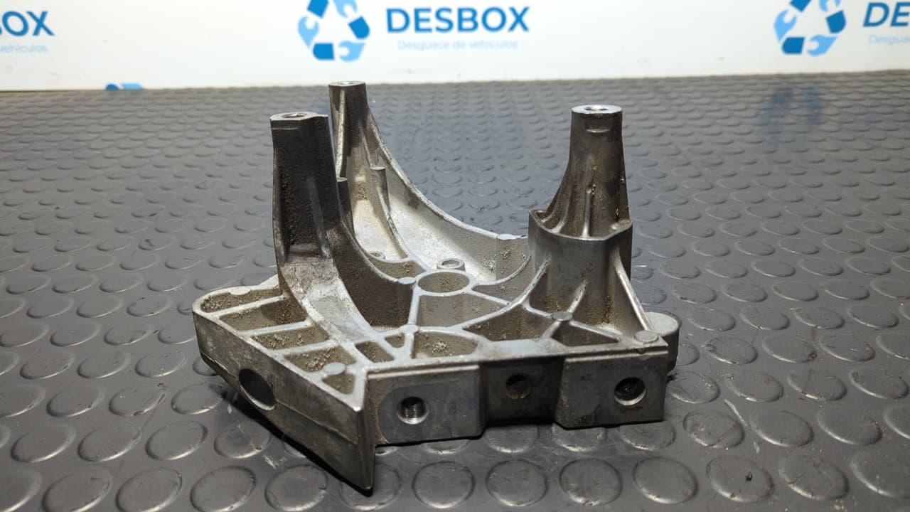 Recambio de SOPORTE MOTOR para SEAT LEON (1P1) BXF referencia OEM IAM 03G199207G - GRIS 5