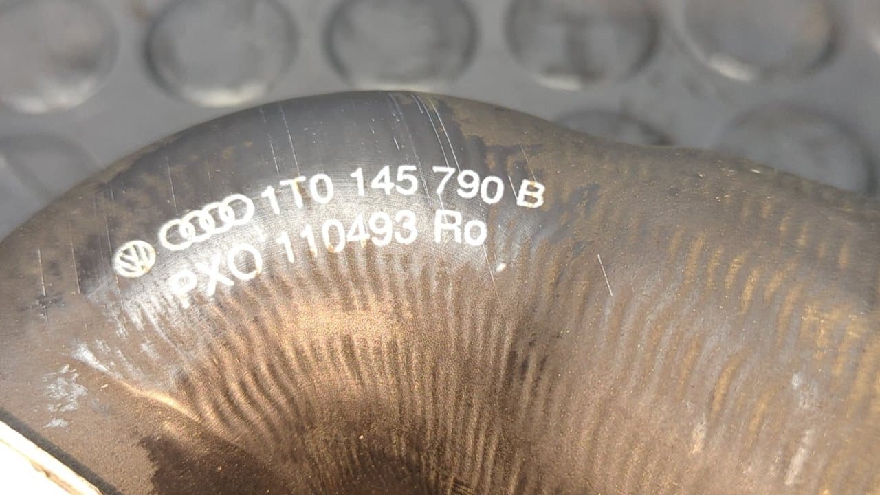 Recambio de TUBO para SEAT LEON (1P1) Sport Limited BXF referencia OEM IAM 1T0145790B - GRIS 2
