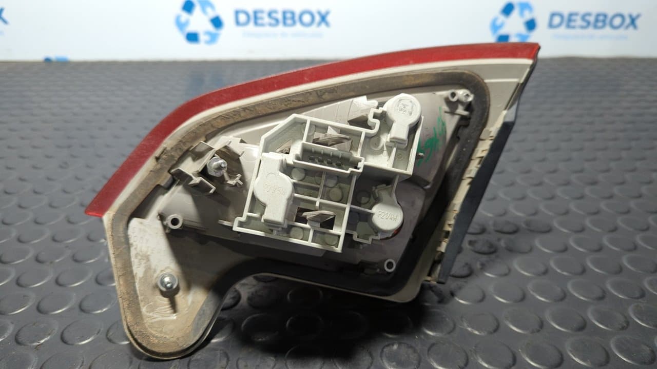 Recambio de PILOTO PORTON IZQUIERDO para FORD MONDEO BER. (CA2) QXBB referencia OEM IAM 7S7113A603A - GRIS 2
