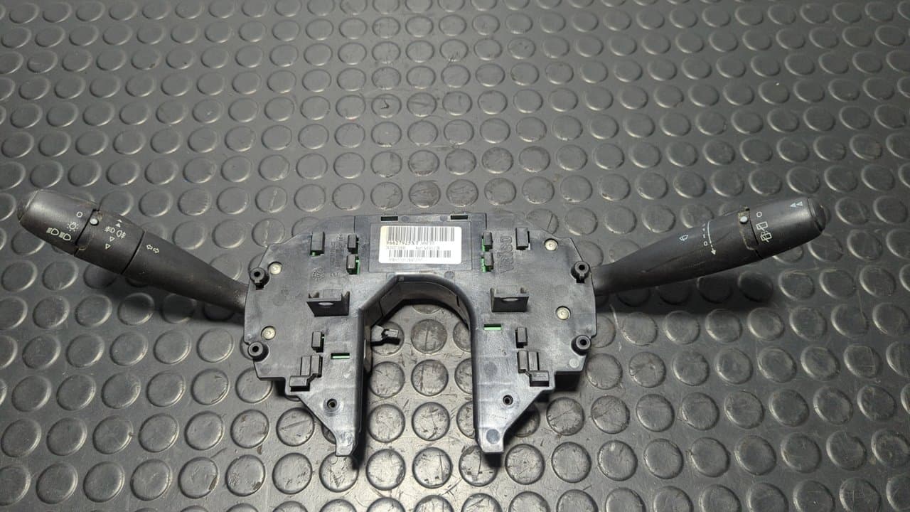 Recambio de MANDO MULTIFUNCION para CITROEN C4 PICASSO Exclusive 9HZ referencia OEM IAM 96627925XT - GRIS