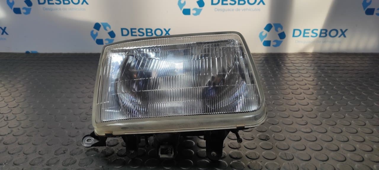 Recambio de FARO IZQUIERDO para TOYOTA HILUX (KUN) Double Cab 4X4 2L-TE referencia OEM IAM 11075437 - VERDE