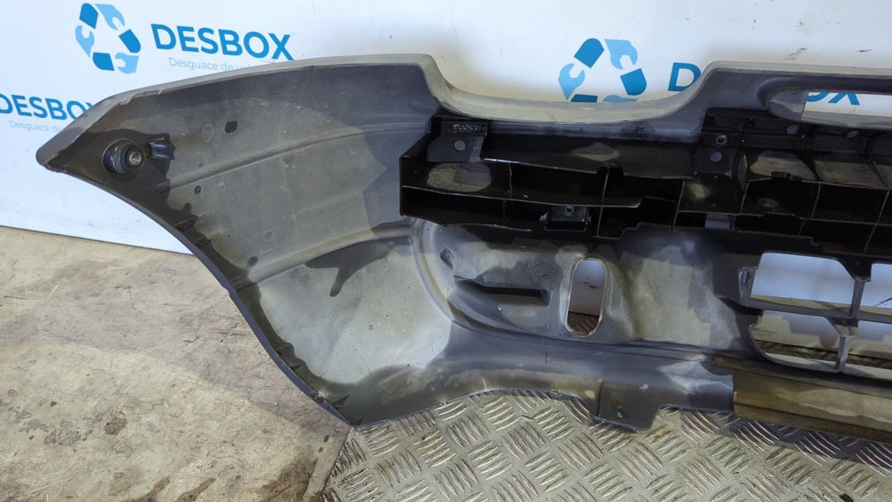 Recambio de PARAGOLPES DELANTERO para RENAULT TWINGO (CO6) 1.2 D7F700 referencia OEM IAM   - VERDE 7