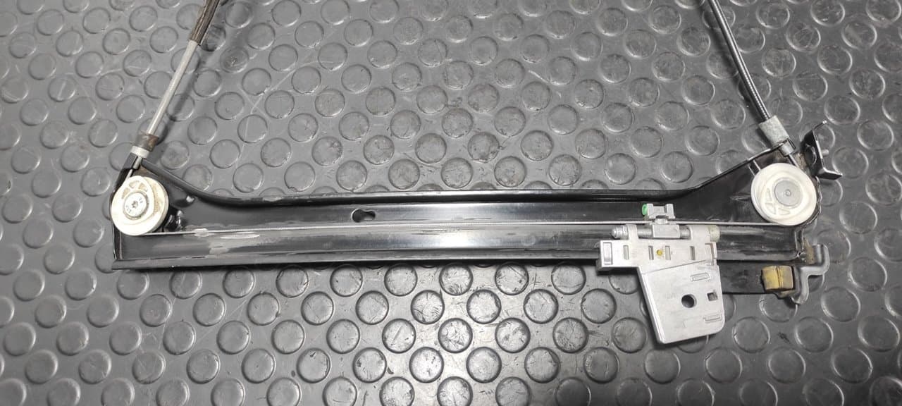 Recambio de ELEVALUNAS DELANTERO IZQUIERDO para MERCEDES-BENZ CLASE CLK (W209) COUPE 2.7 CDI 20V CAT OM612967 referencia OEM IAM 130821921 - AZUL 6