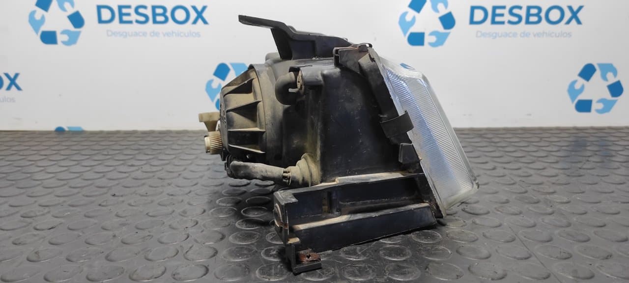 Recambio de FARO DERECHO para SSANGYONG MUSSO 2.9 D OM662 - ROJO 3