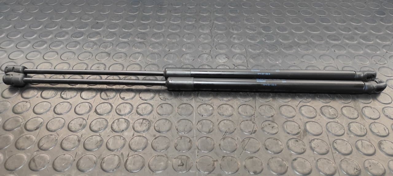 Recambio de AMORTIGUADORES MALETERO / PORTON para AUDI A3 SPORTBACK (8P) 2.0 TDI BKD referencia OEM IAM  8P4827552B - BLANCO