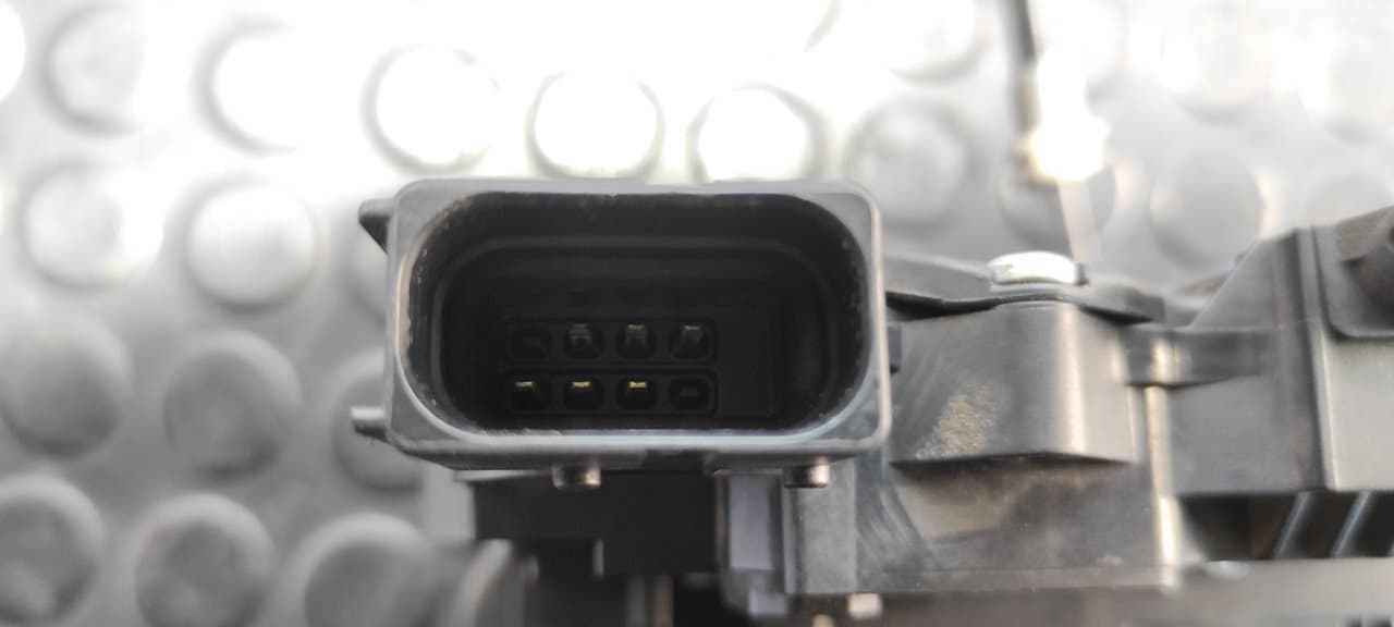 Recambio de CERRADURA PUERTA DELANTERA DERECHA para FIAT GRANDE PUNTO (199) 1.3 16V Multijet Active (55kW) 199A2000 referencia OEM IAM 55702904 - GRIS 2